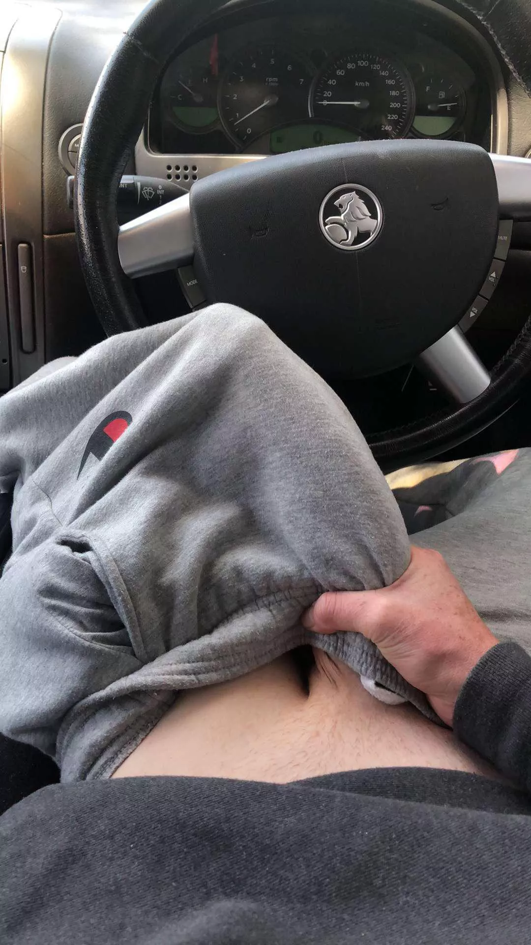 Freeballing for 4 years now, best decision ever (m 18)