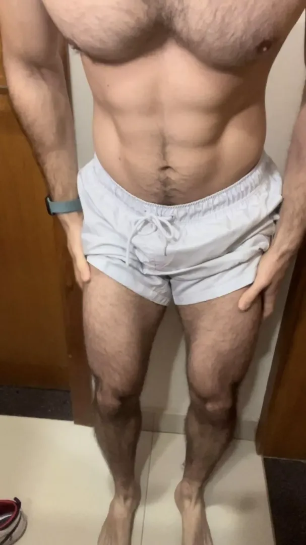 Fresh from the gym, still hot. Ready? 🔥