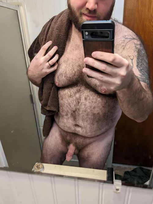 Fresh out of the shower.... Unfortunately I can't stay this way all day!