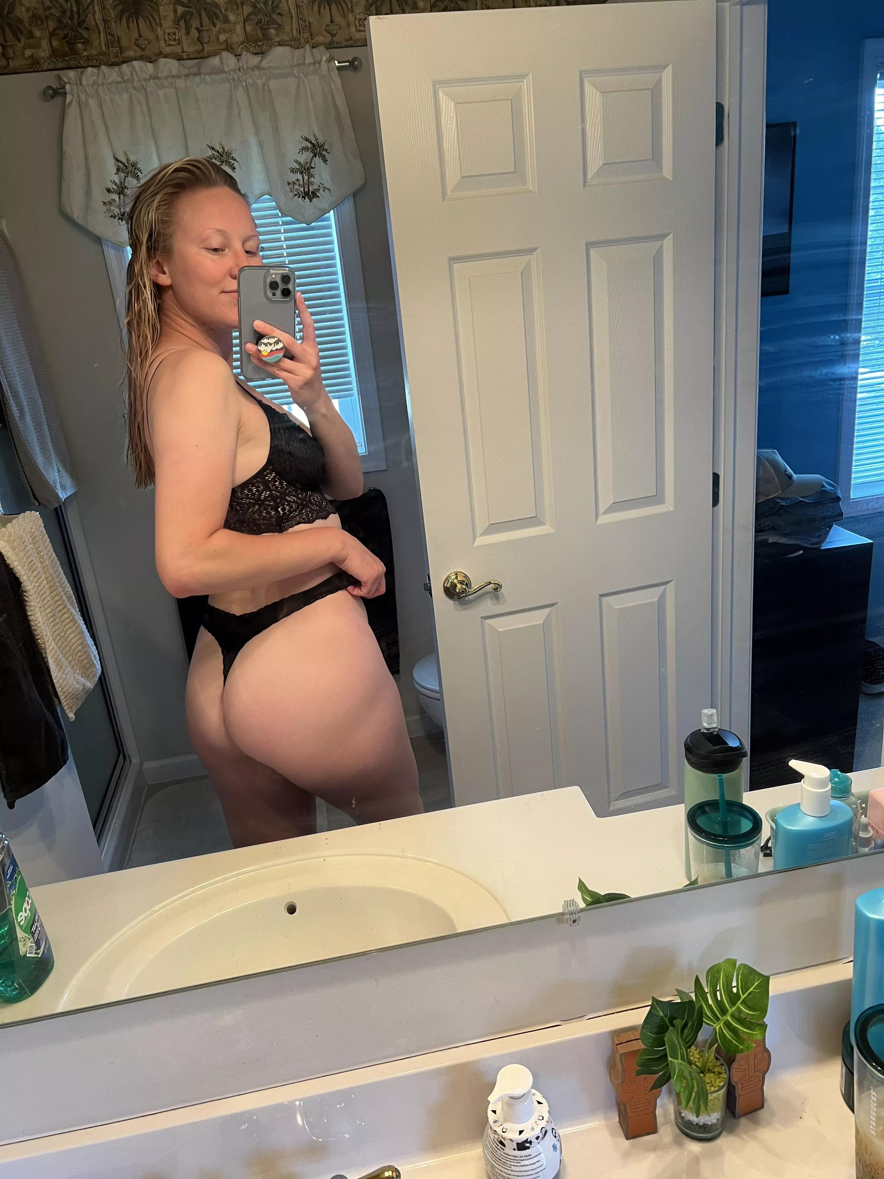 Fresh out of the shower 😶‍🌫️