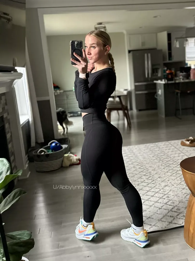 Friday workout fit 😋