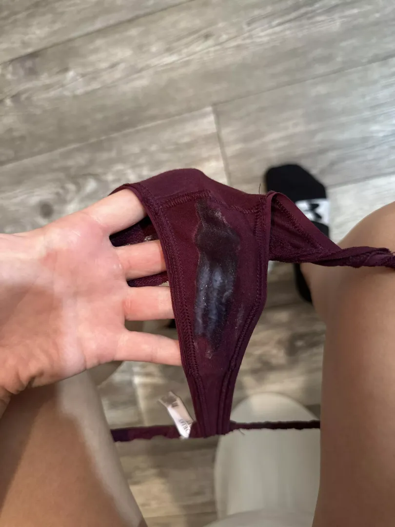 Friday’s creamy panties🍦