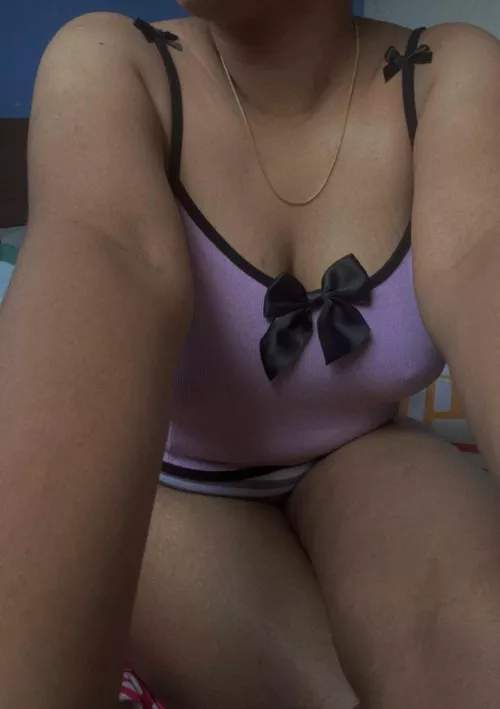 [F]This top is cute 🥰