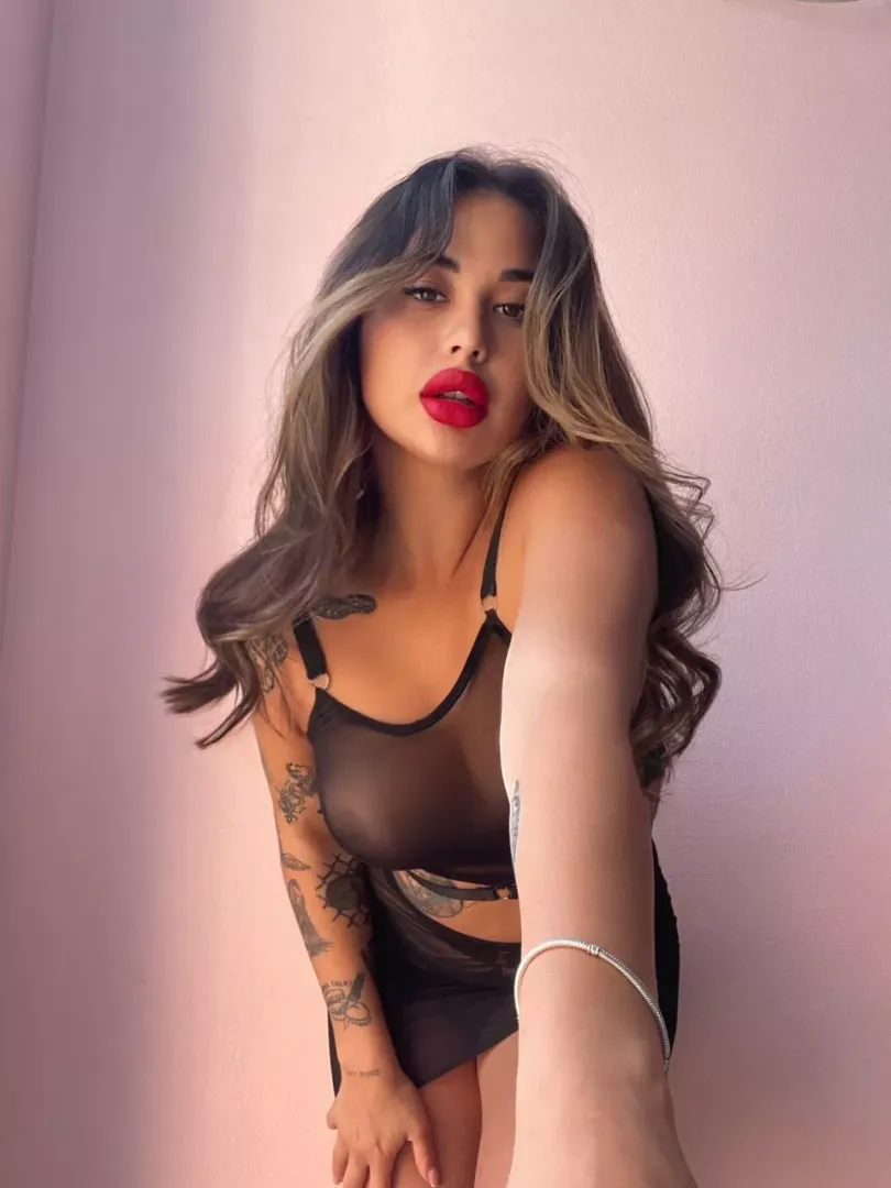Fuck me like you mean it.. I wannt to feel it
