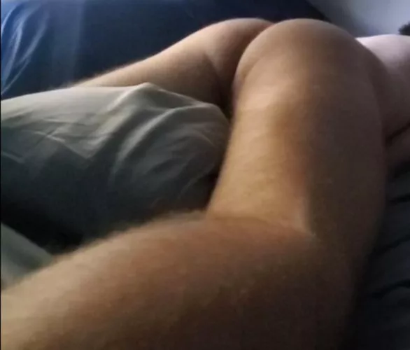Fuck me while I fuck my pillow?