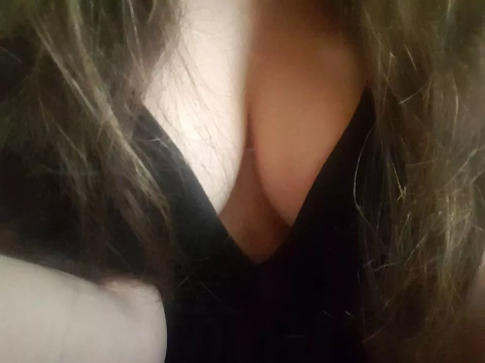 Fuck my titties before work?