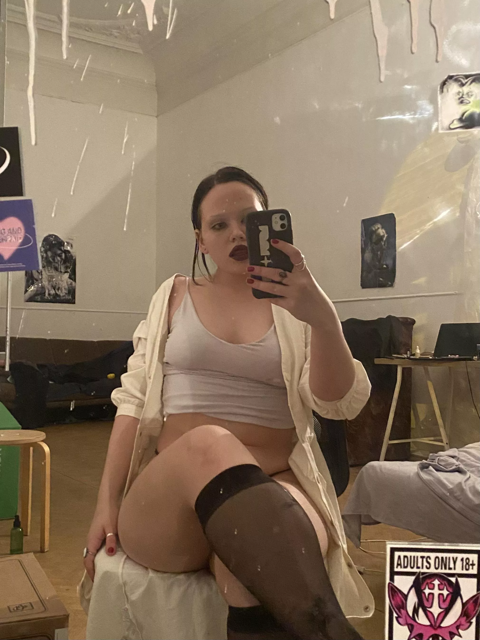 fuck my wet pussy 🤫