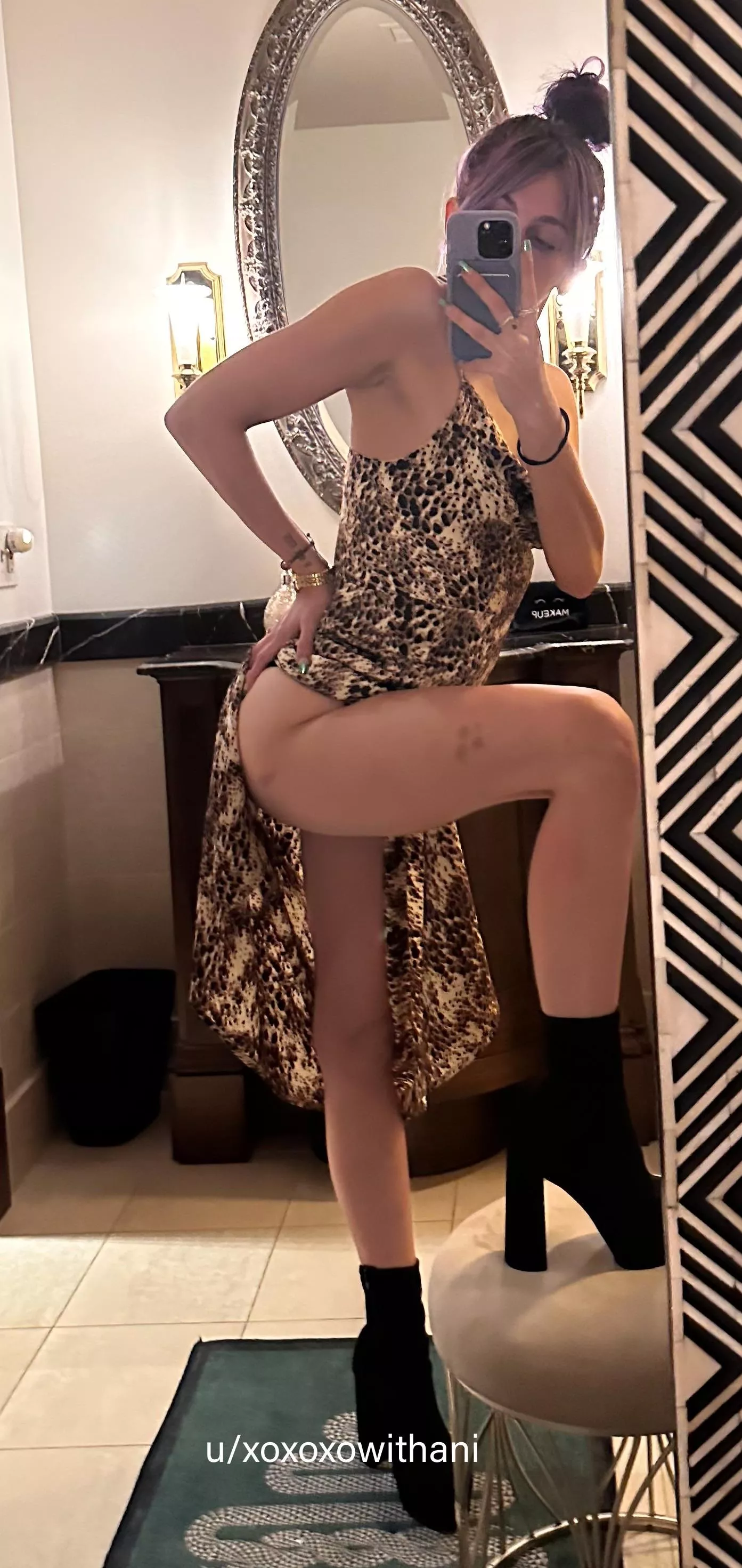 Full length mirrors are a girl’s best friend. [OC] [Self] 💜
