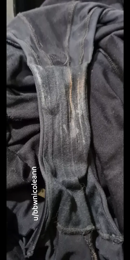 Fullbacks crusty and smelly after 4 days.