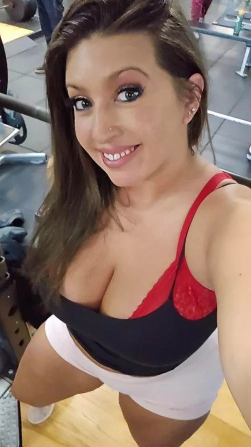 Fun sized but thick Daddy 