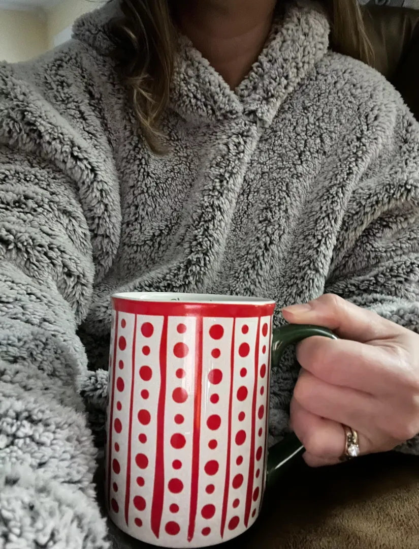 Fuzzy, cozy Christmas-y coffee! 🎄