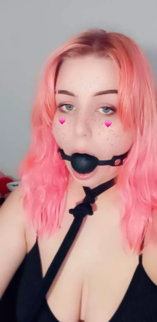 Gagged and ready to be choked until I’m light headed ;)