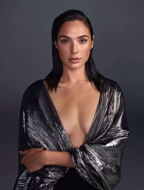 Gal Gadot has me so horny right now! Please make me goon my brains out for her!