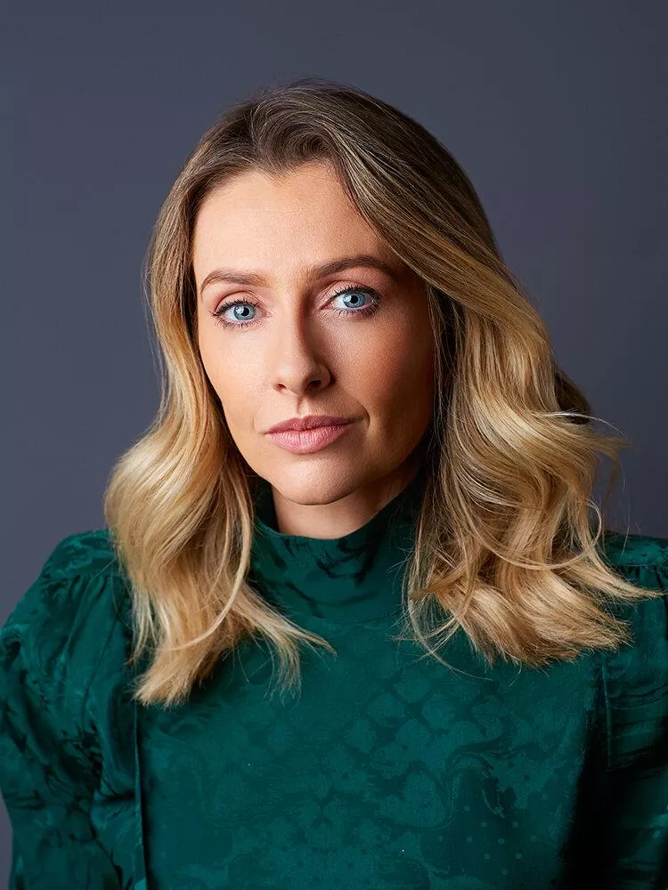 Gemma Merna 