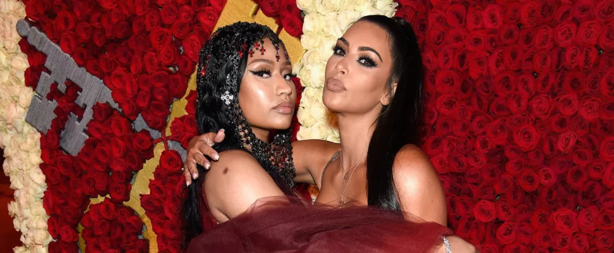 Genuinely think the Internet would completely crash if these 2 iconic beauties made a sextape