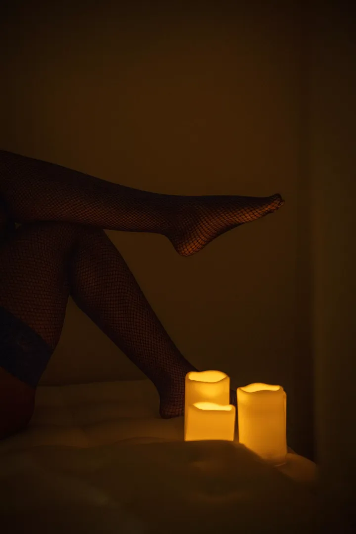 Get on your knees and massage my feet