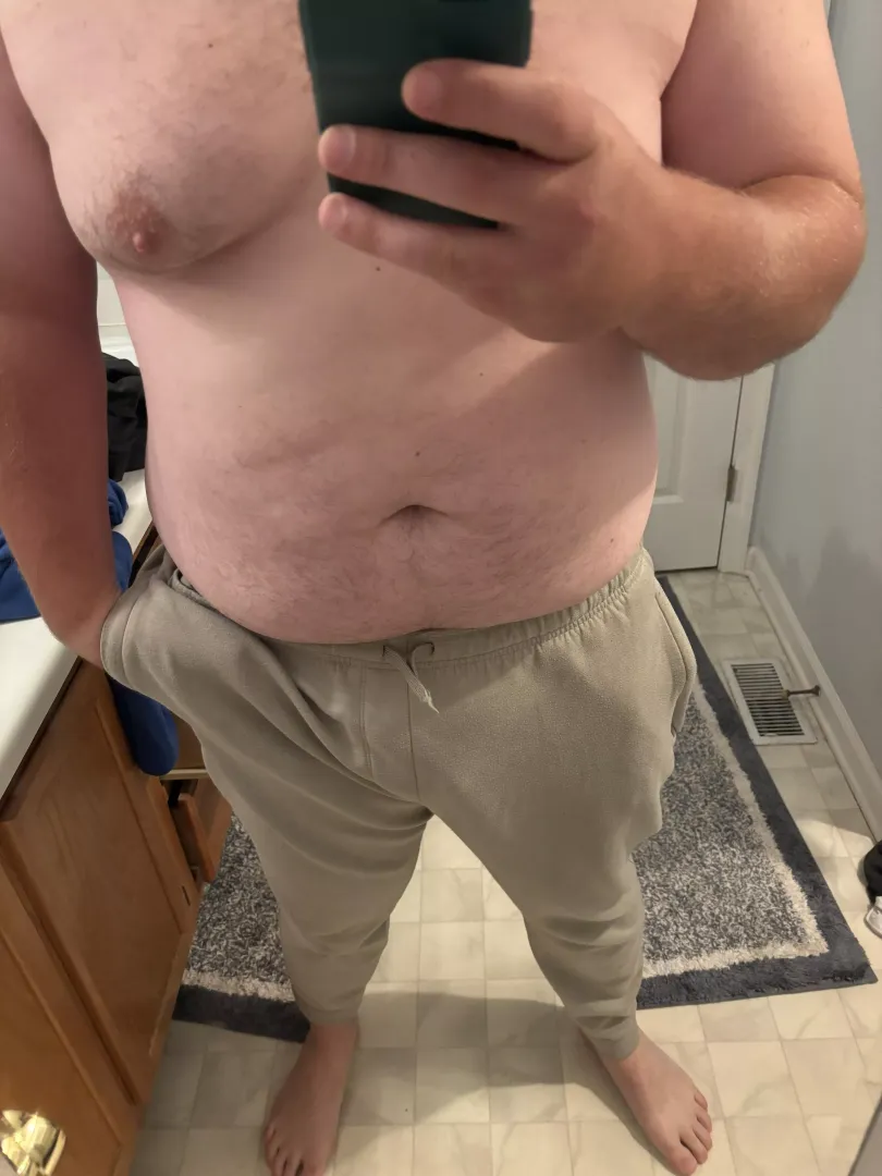 Getting closer to grey sweatpants season 🍆🙈