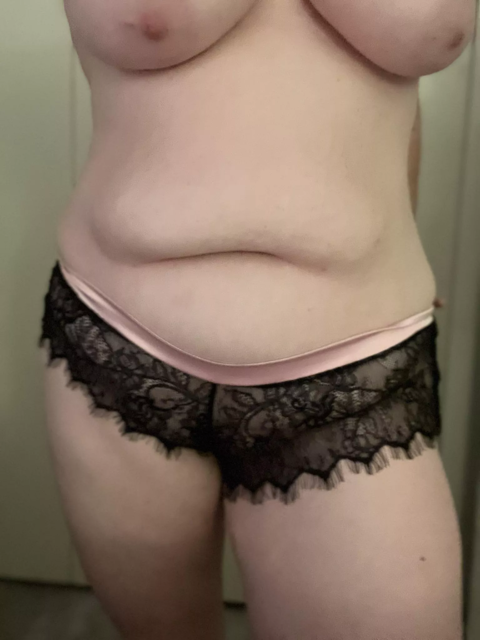 Gimme a squeeze hello