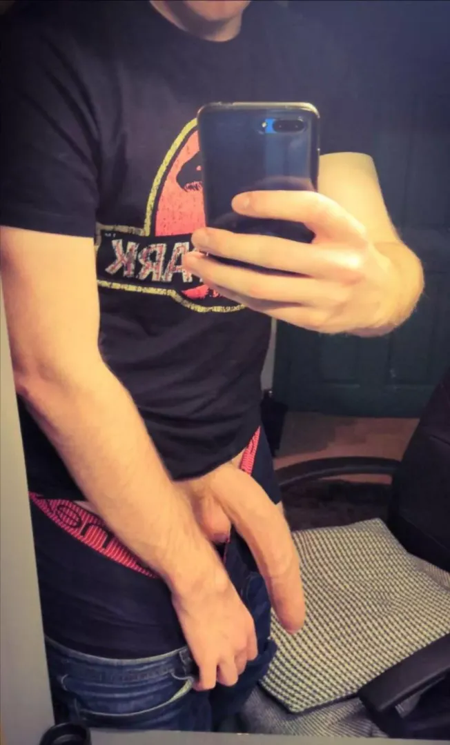 Ginger, bigger is better. even flaccid 😜