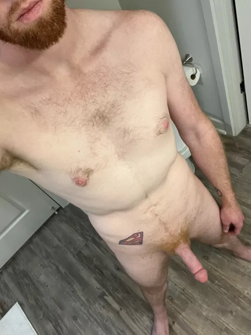 Ginger Dude with a passion for plunging my ginger seed deep into some good Pussy. Any takers?