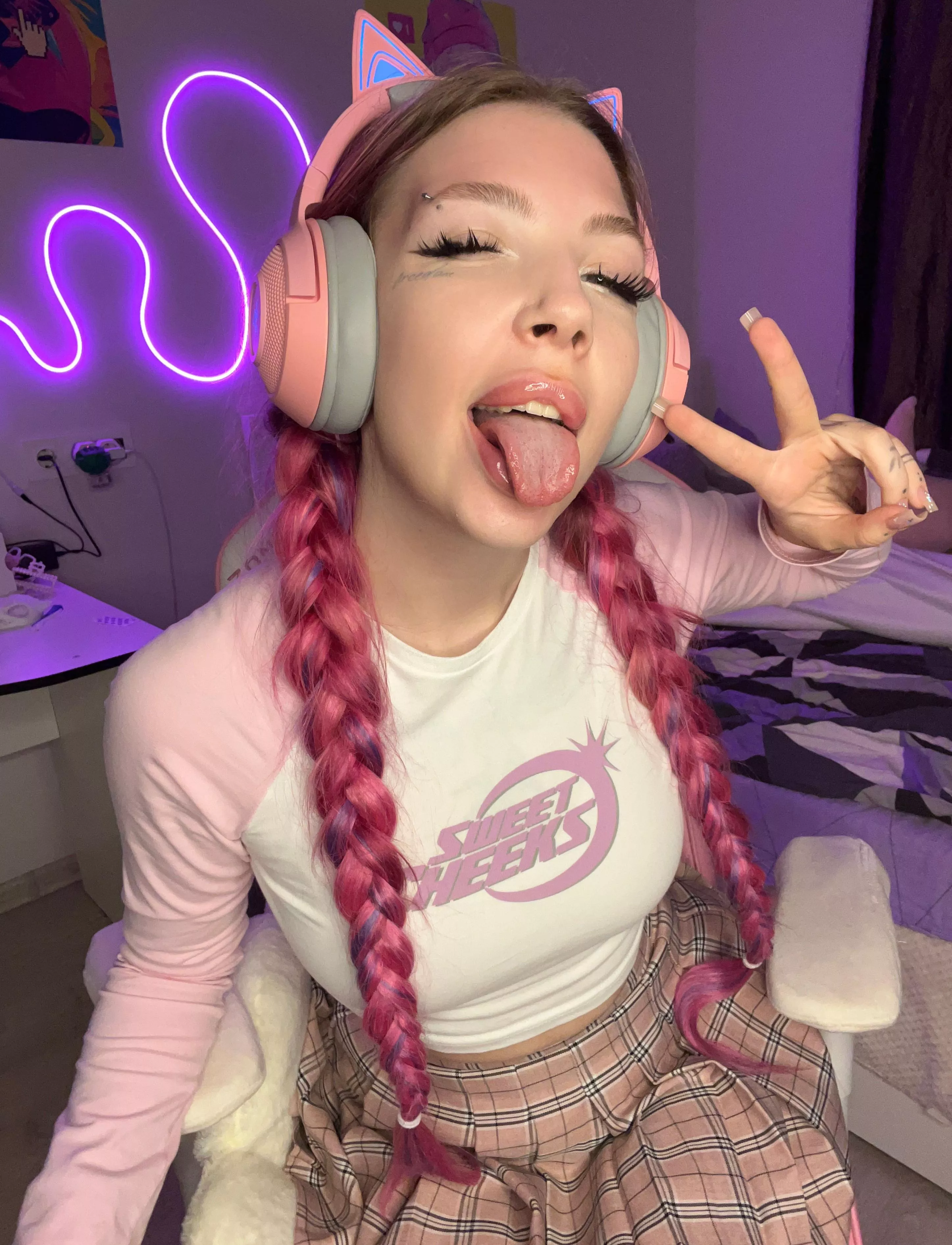 girl gamer is something very sexy