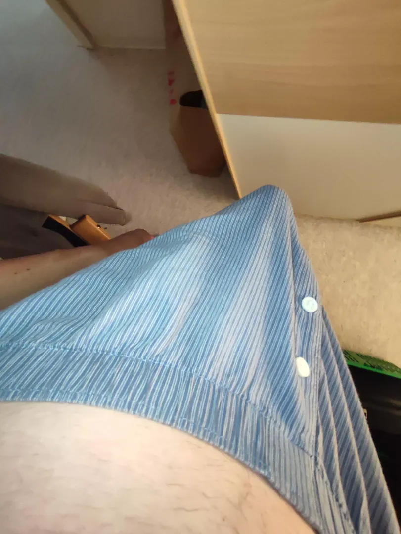 girls, dm me with a guess for the size 🍆
