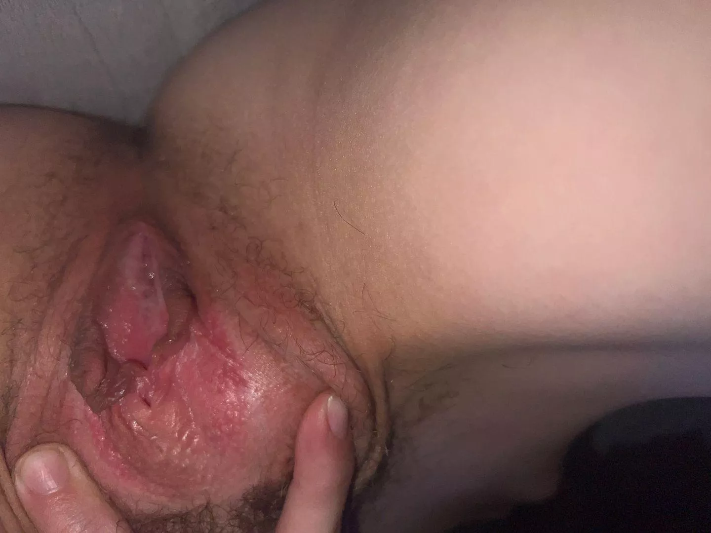 Girls finger me plz