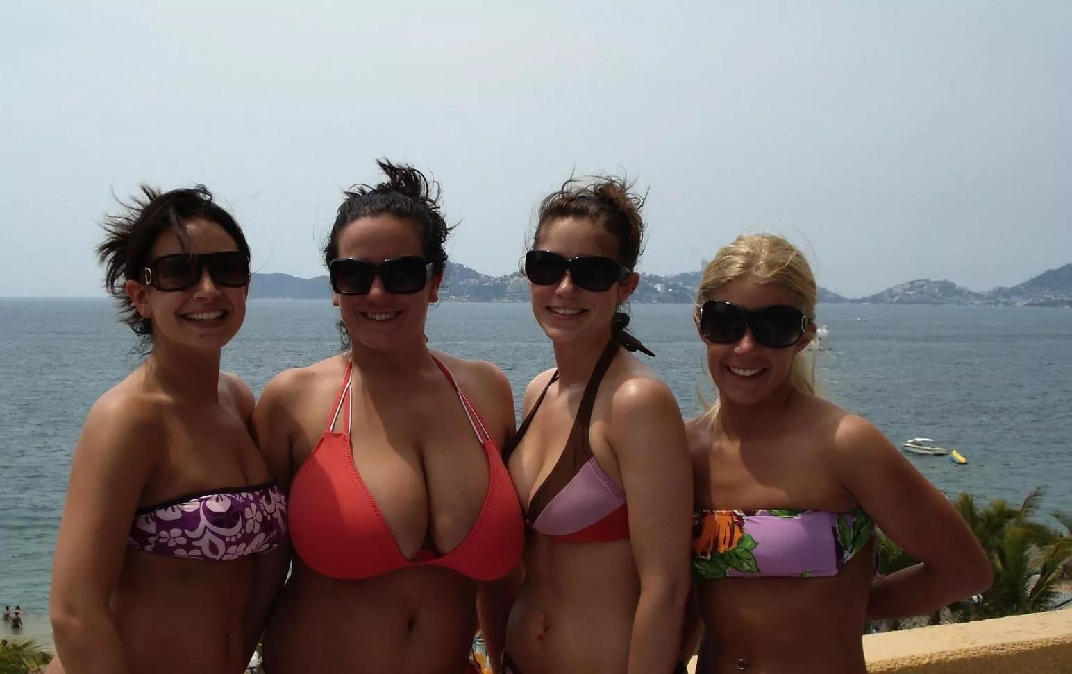 Girls in bikini...