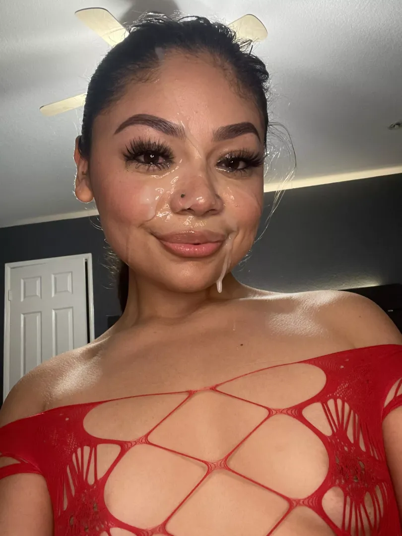 Give me some cummy kisses