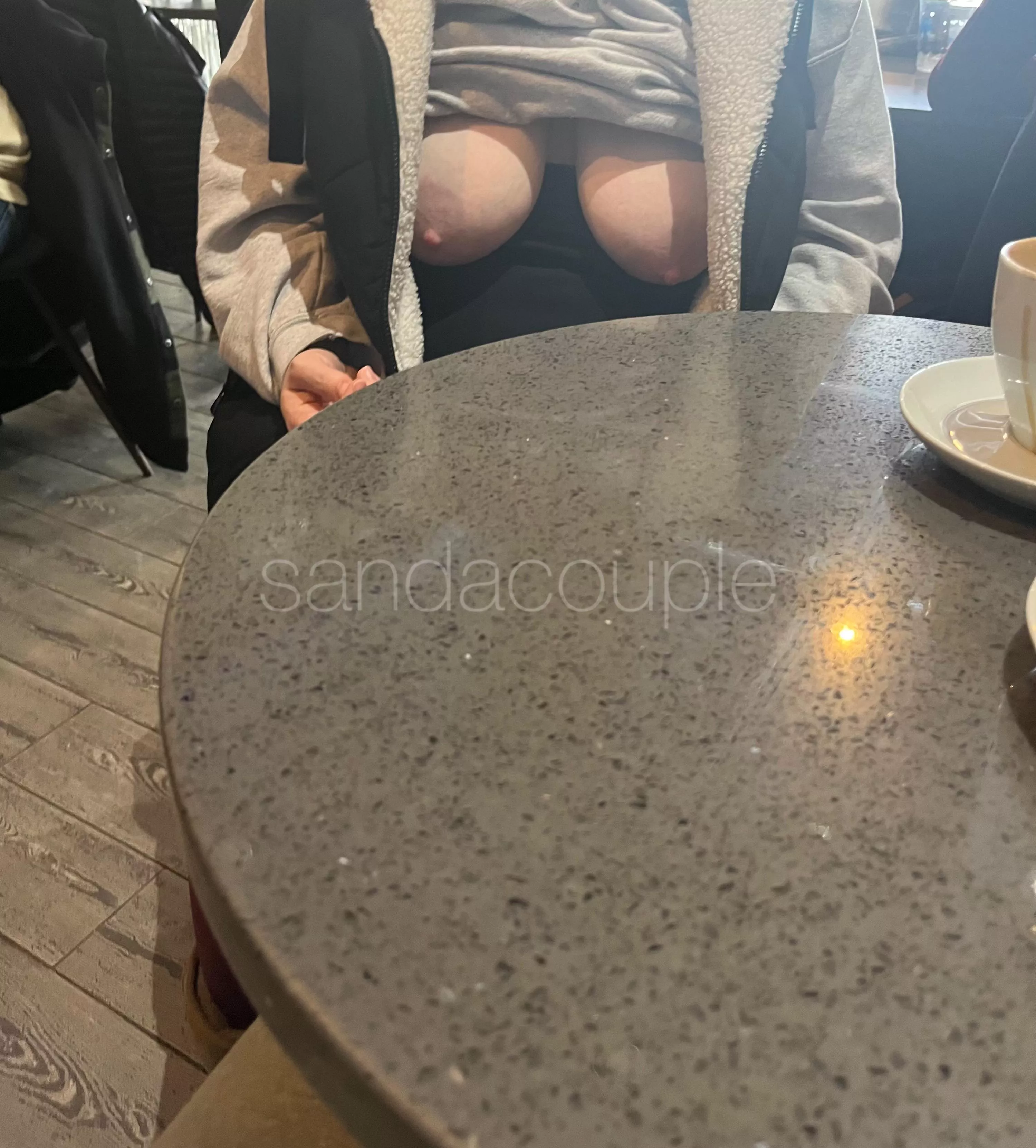 Giving my date a great view to enjoy his coffee with at a very busy cafe ☕️ Happy Saturday! 