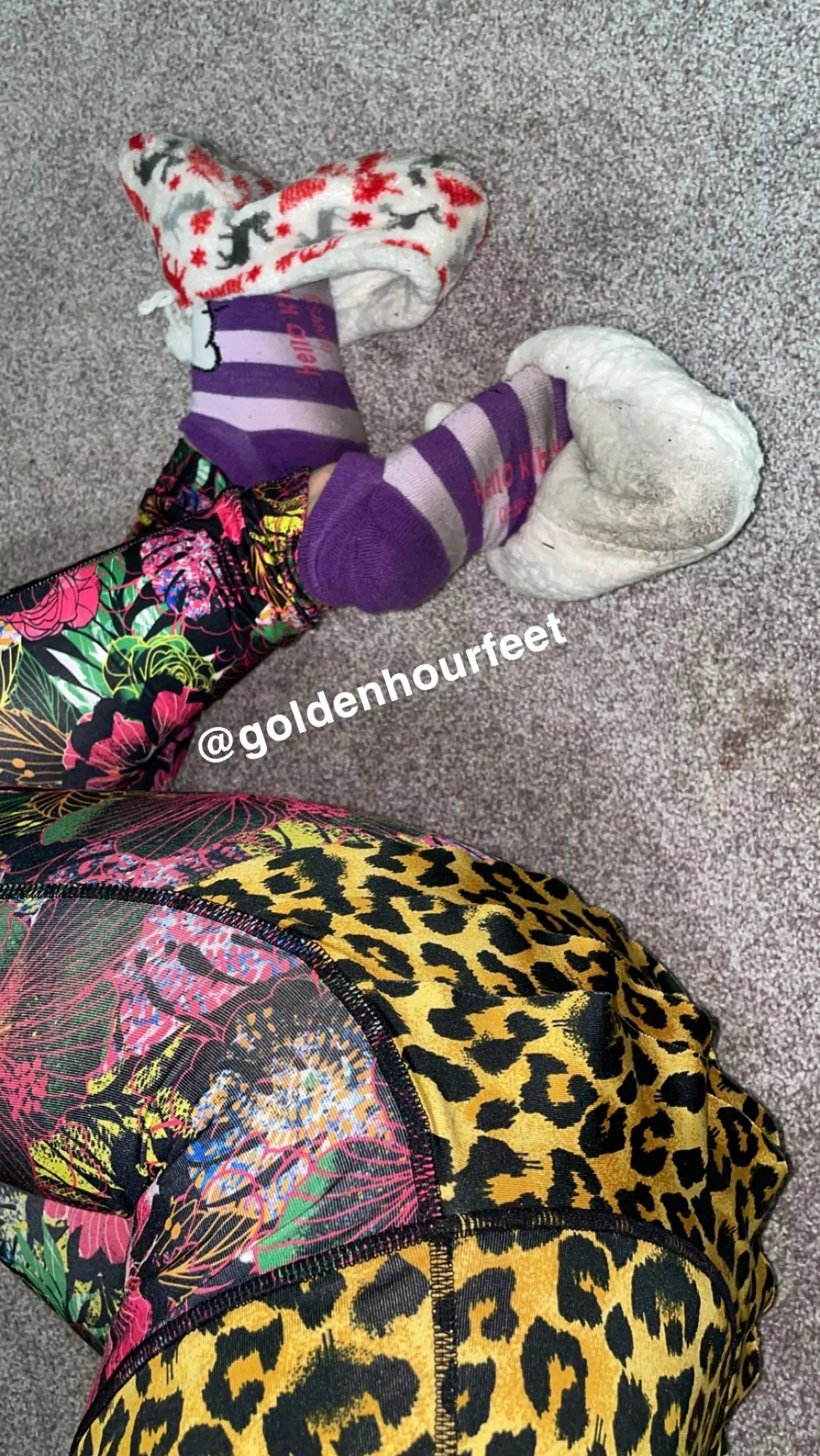 Go check my pinned post to see what’s available💜