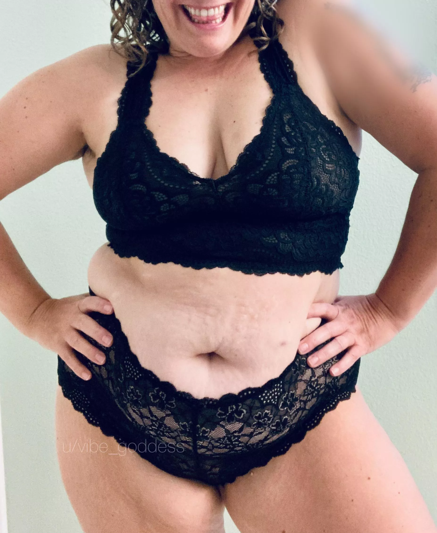 Goddess here, reporting for duty in the Bralette Brigade!