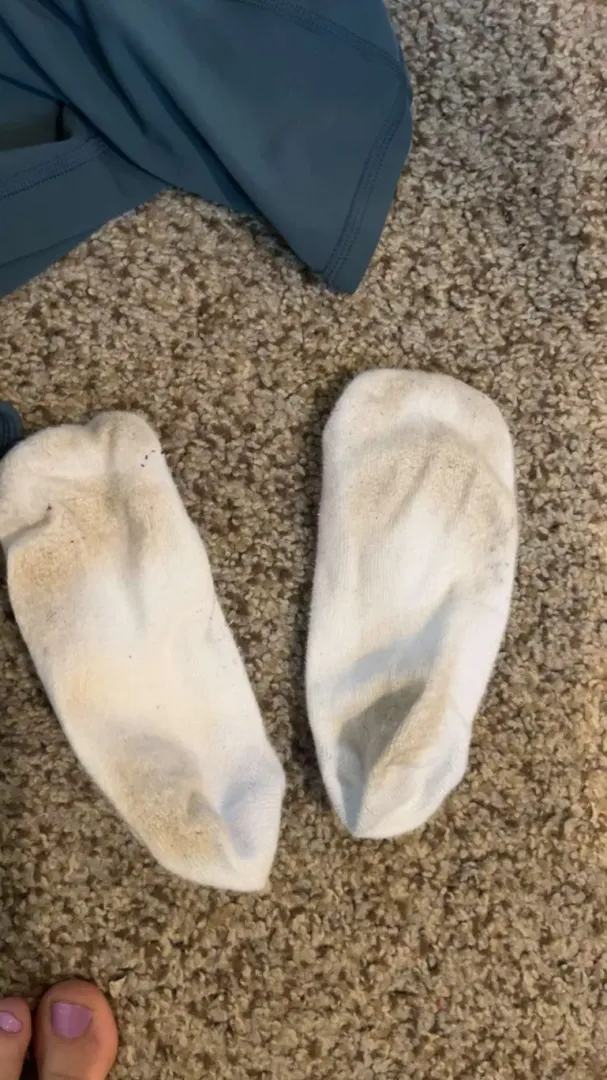 Going for a pedicure, dm me for pix, to chose my toe colour, and these stinky socks