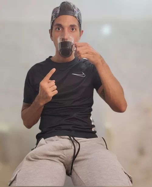 🙋🏽‍♂️good afternoon do you like coffee☕️