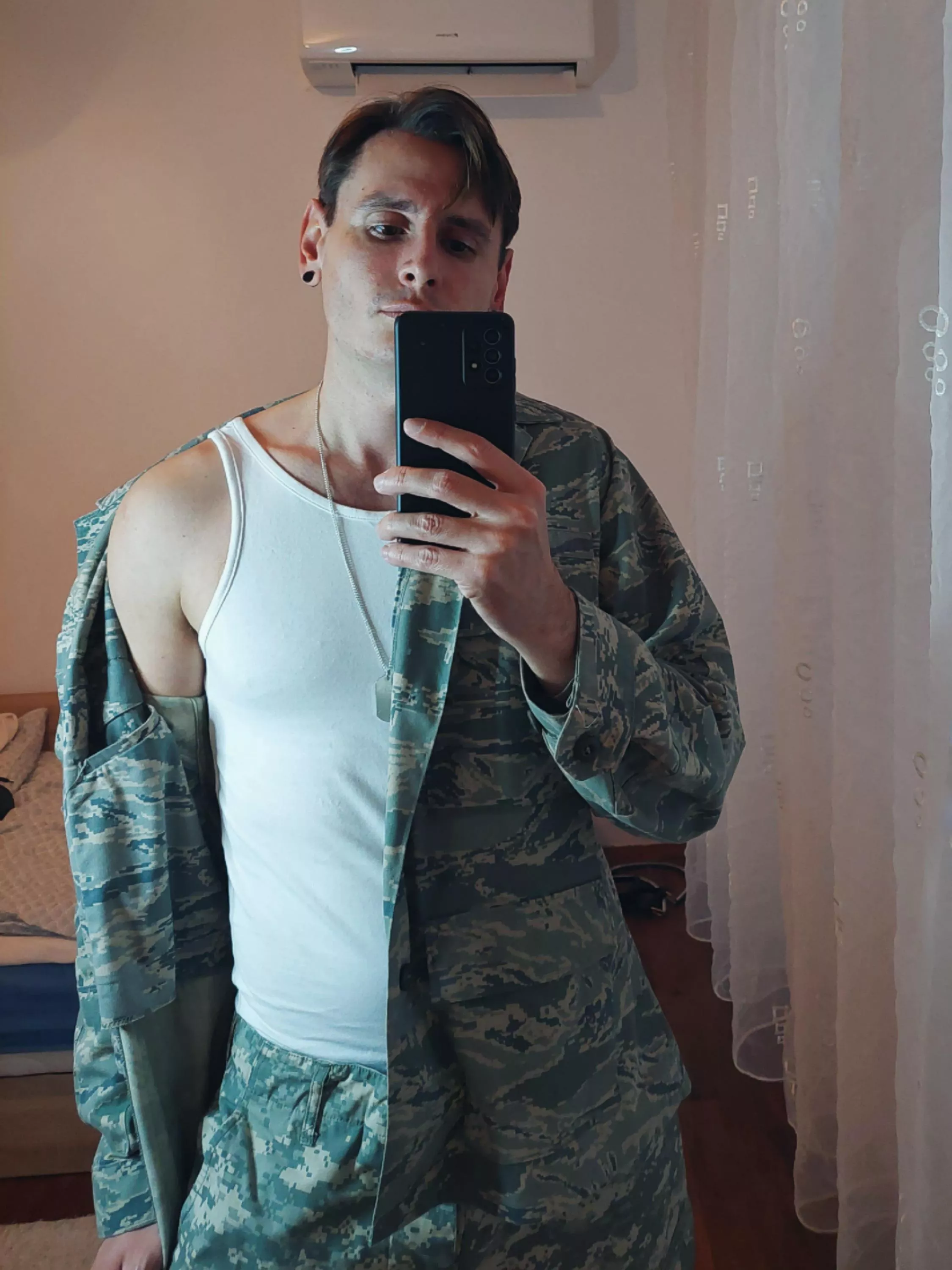 Good evening, gentlemen 😜