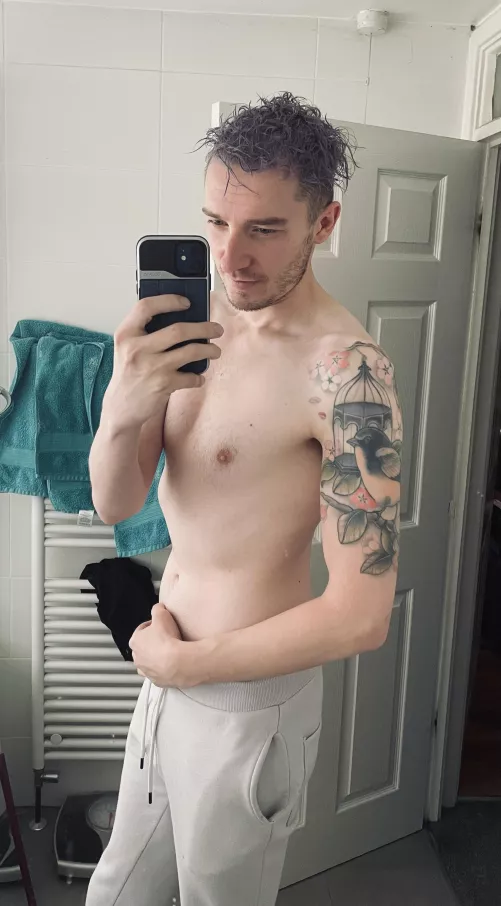 Good morning gaymers. Chilly outside 🥶 ❄️