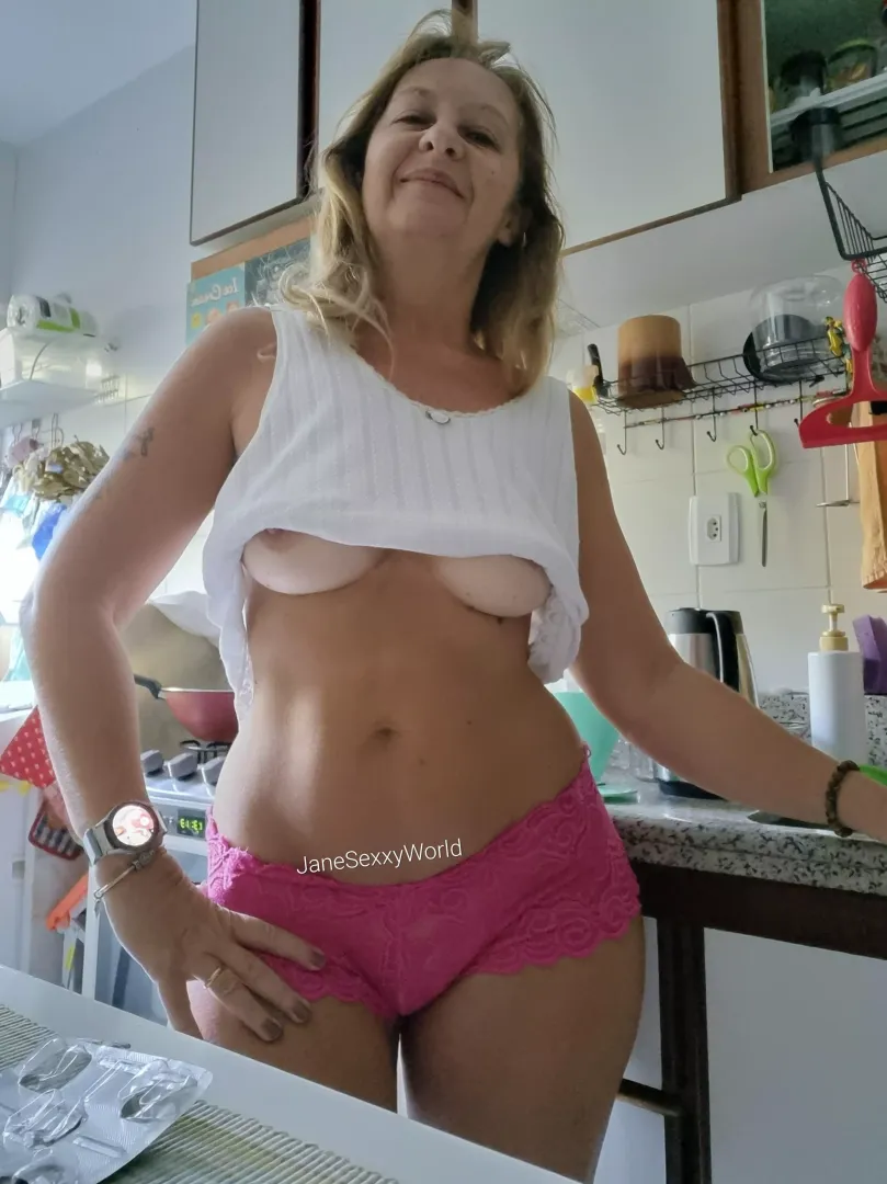 Good morning loves, your coffee is waiting for you in my world.(51y)