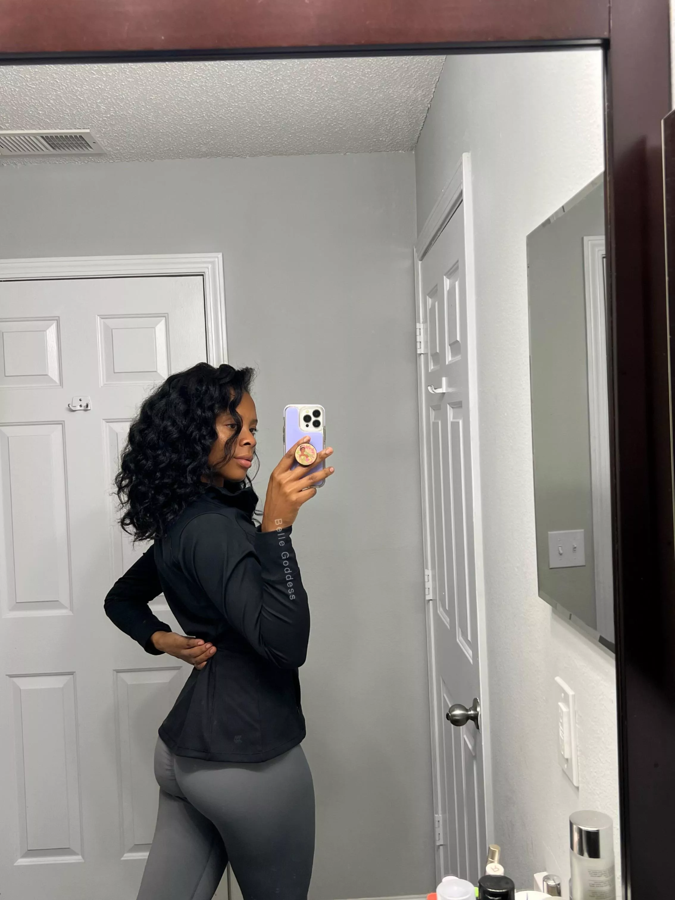 Good morning wanna workout with me ;)