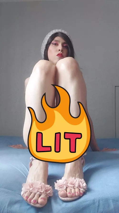 Good night, what do you think about my feet?