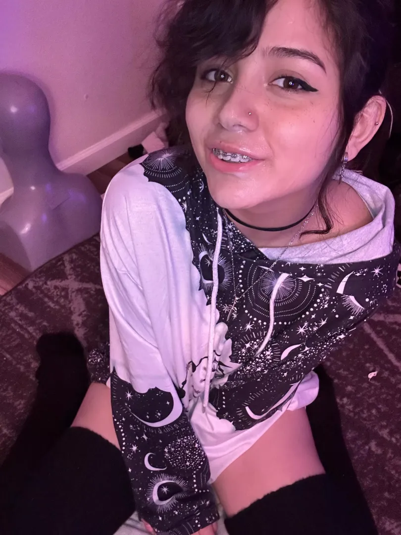 goopy face :3 