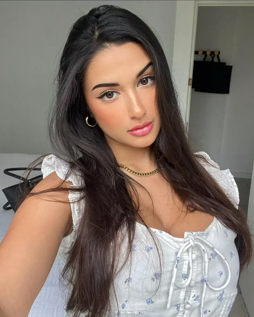 Gorgeous (IUTR)