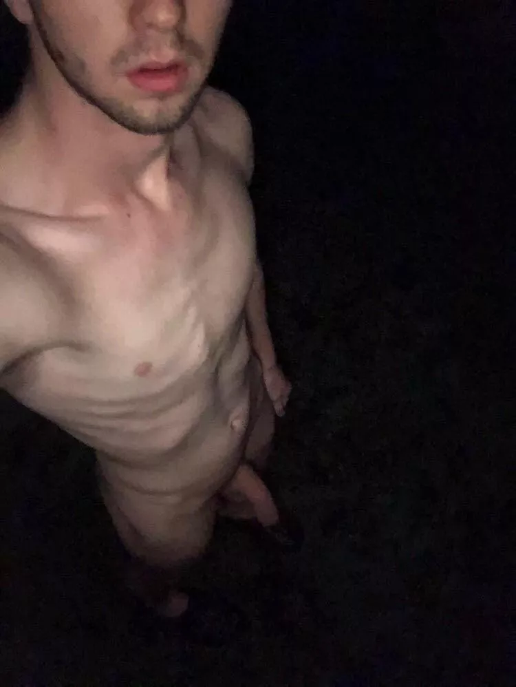 Got completely and utterly naked in the grass in the middle of the road for 10 mins 😈 loved every minute. Challenge me more