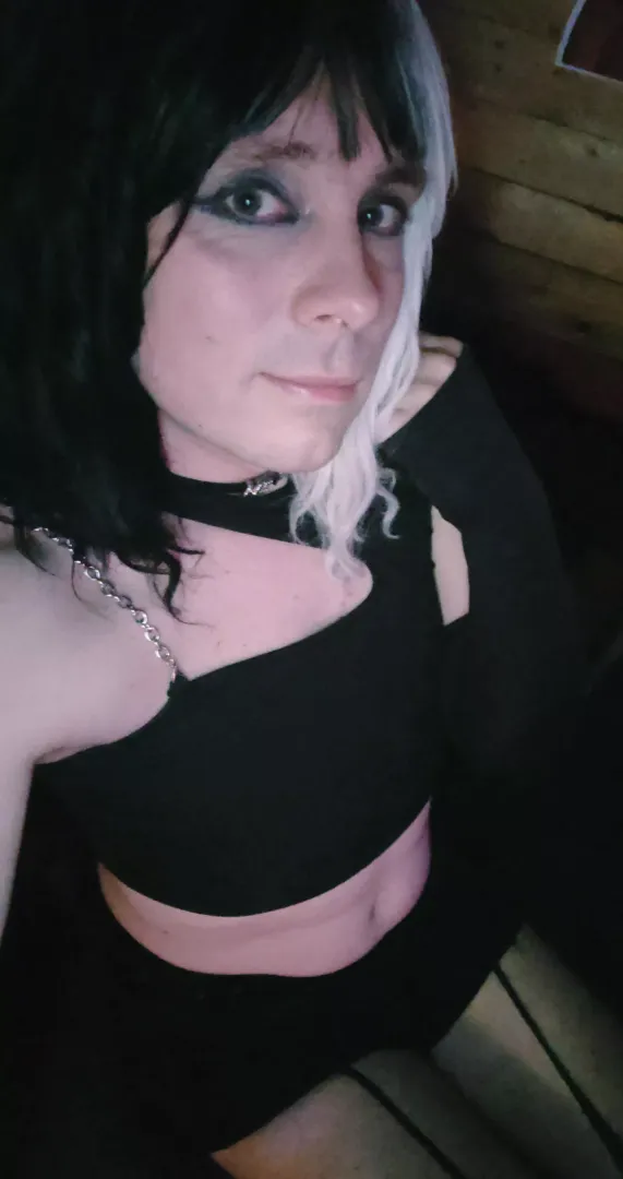 Got stood up tonight 🙃 So took cute selfies instead 🖤