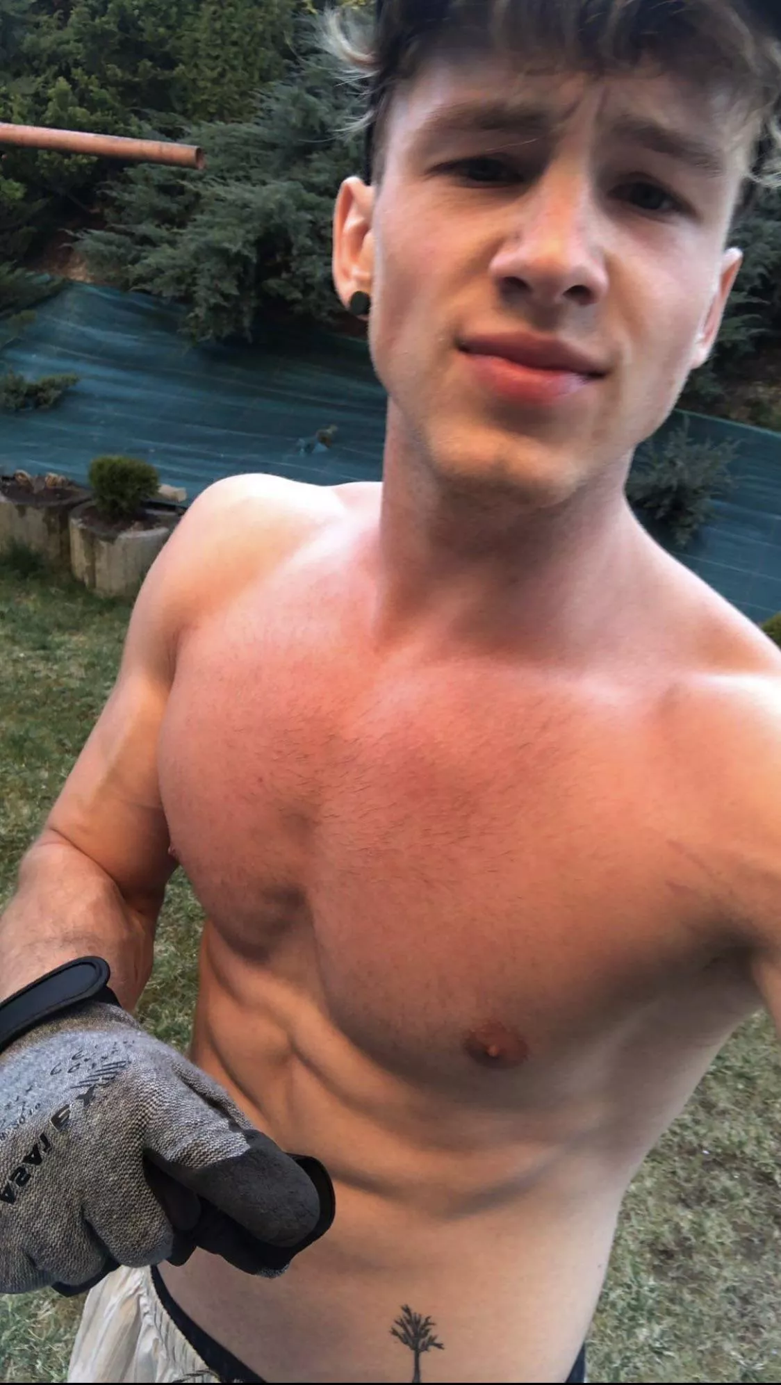 Got there a lil cute tat. Was chopping wood all day. I’ll handle ur wood next;)