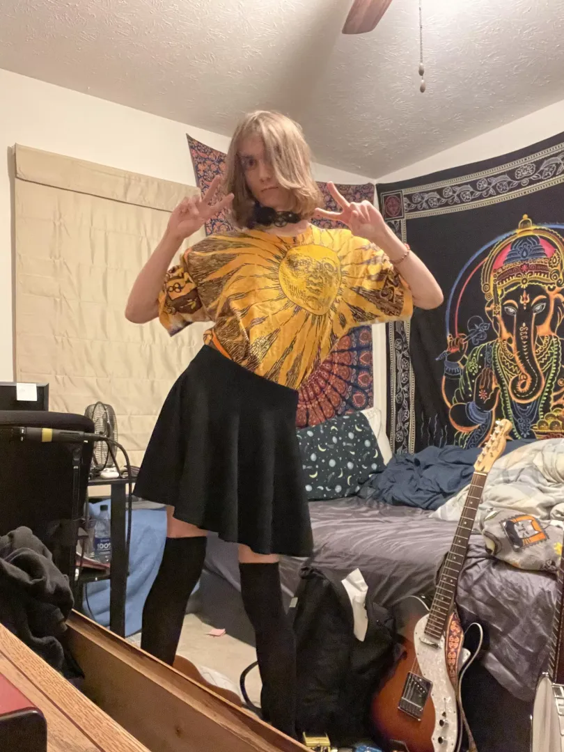 got this skirt a while ago but first time posting. cute??