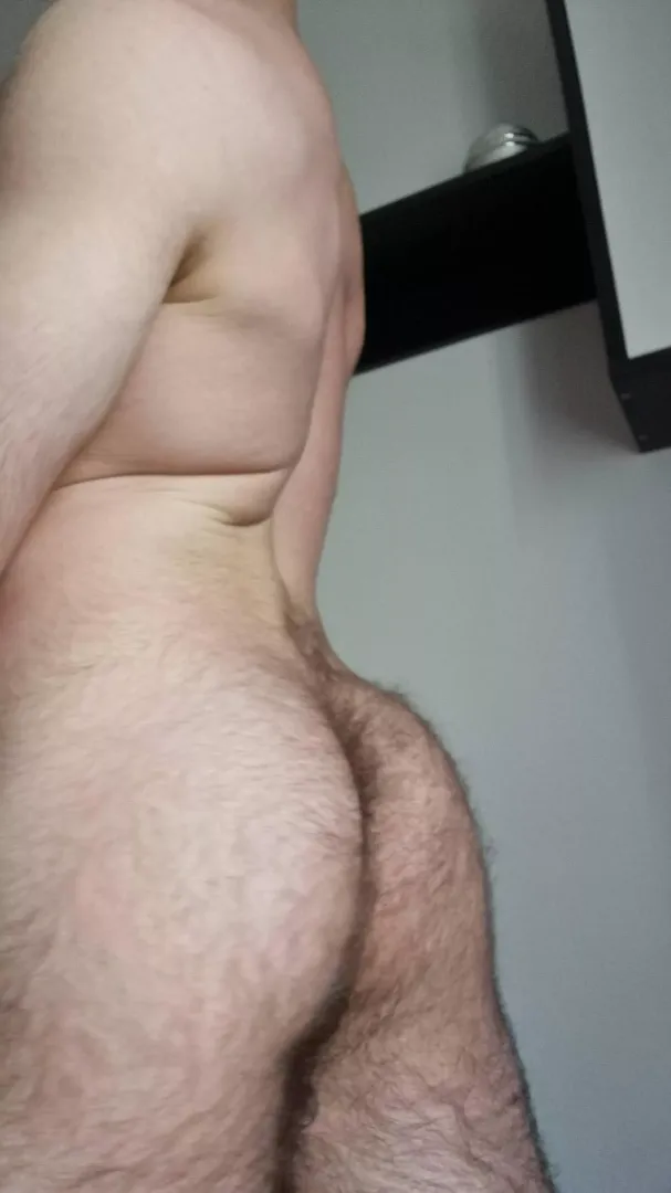 Got told it's too much, others says it's too little, should it grow more or trim?