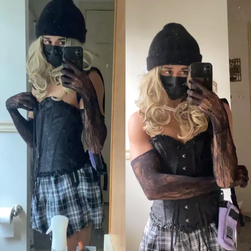 Goth Femboy :3