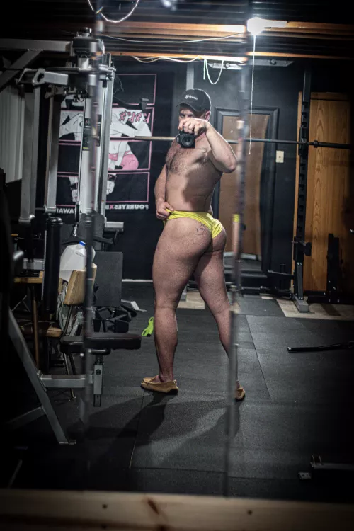 Gotta bust your ass in the gym to have an ass! [M]