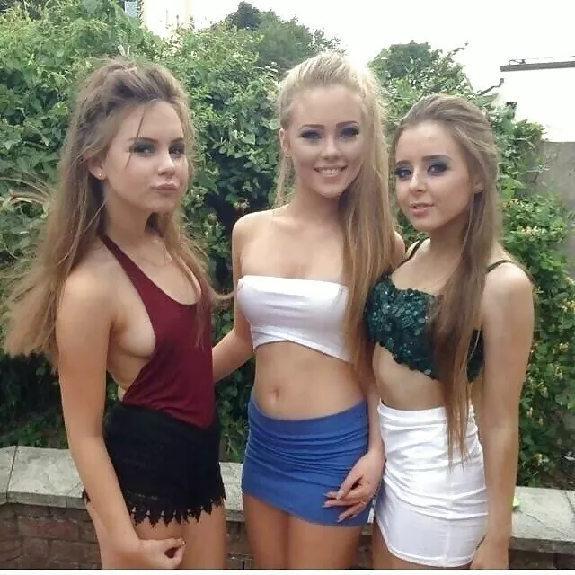 Gotta love all the crop top types!!