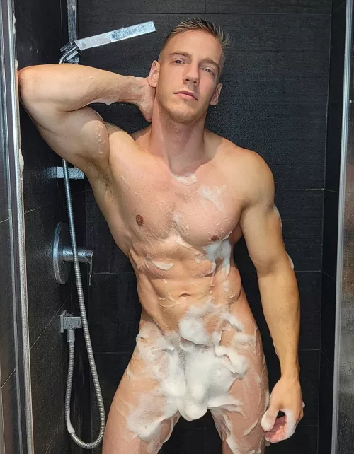 Grab my soapy cock 😈..